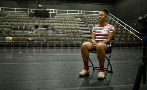 Student in the Dance Theatre Lab