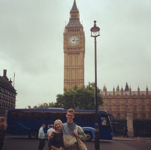 Students in front of Big Ben clock tower, London