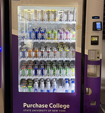 Commuter Lounge drink vending machine without plastic products