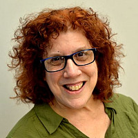 Paula Cancro '79