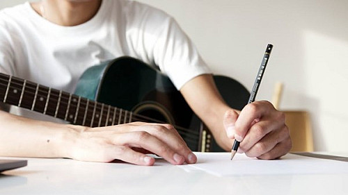 Precollege Programs: Songwriting & Intro to Music Production