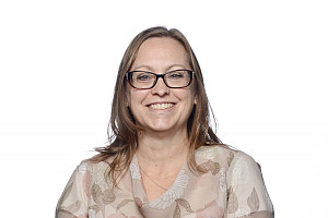 Erin Reardon Head Shot