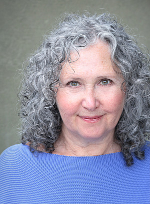 Denise Bessette headshot