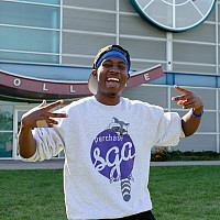 Students enjoy Fun Fair on the Great Lawn during Welcome Week.