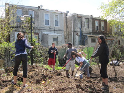 Students at work in the garden during a PAST trip.