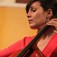 Adriana Pera and cello