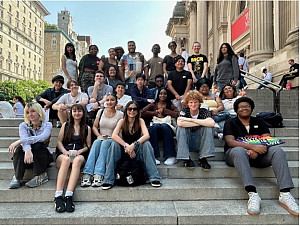 Students in the Sophomore SummerQuest program on the steps of The Metropolitan Museum of Art.