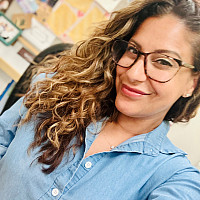 Caroline Segarra '04