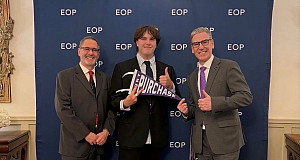 Isaiah Smith '26 with Director of Special Programs, Paul Nicholson and President Michael Steiper