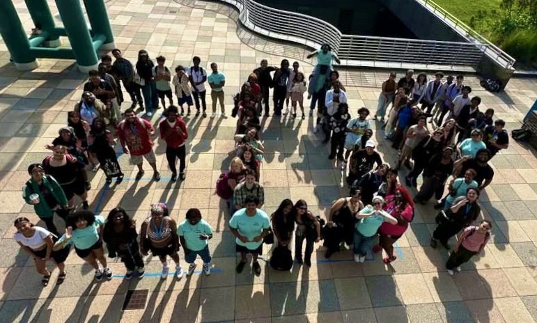 2025 EOP Summer Academy takes a large group photo together