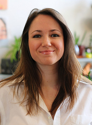 Julia Dixon '05