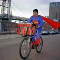    Dulce Pinzón, Superman. Noé Reyes from the State of Puebla, Mexico works as a delivery boy in Brooklyn, New York. He sends 500 dolla...