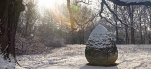 Andy Goldsworthy, East Coast Cairn, 2001, limestone, collection Neuberger Museum of Art, located on the West Loop near the main entrance ...