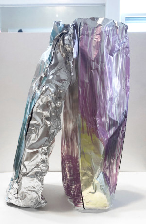 Build a reflective sculpture inspired by the Abstract Expressionist works of artist John Chamberlain