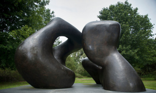 Henry Moore: Large Two Forms