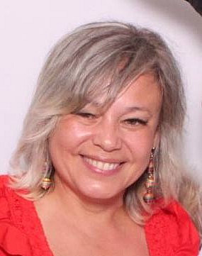 Anna Oyola headshot