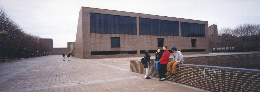 Students on the mall in the 90s