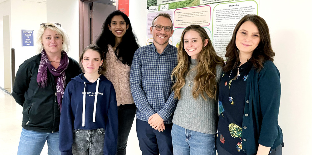 From left: Amelia Whitehurst '22 (Biology, Chemistry minor) and students Felicia Conheady (Biolog...