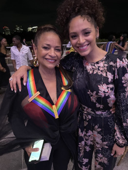 Tanairi Vazquez with Debbie Allen at Kennedy Center Honors
