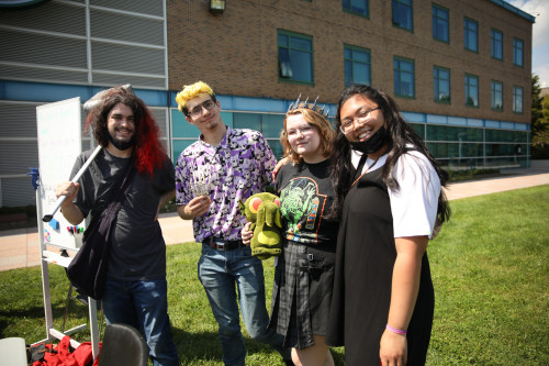 Students at Club Fair 2021
