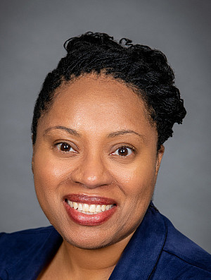 Sophia Ward head shot