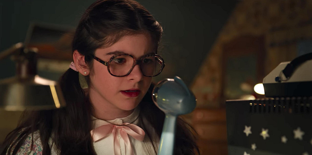 Gabriella Pizzolo '25 as Suzie Bingham in Seasons 3 and 4 of Netflix's Stranger Things.