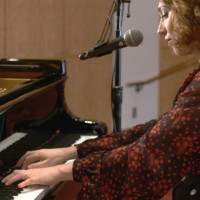 Regina Spektor '01 performing    Après Moi during a day of filming with the Poetry in America team. 