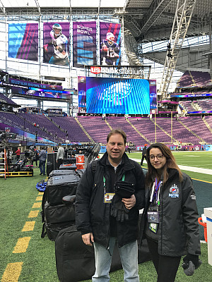 Professor Dave Grill and intern Victoria Corbalis '18