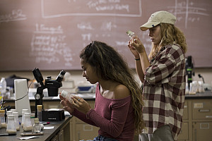 Students Conduct Research in Biology Lab