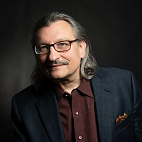 Purchase alum Peter Compo