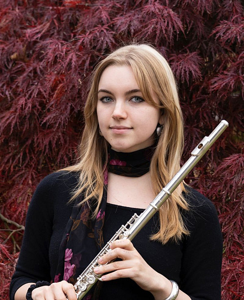 Taylor Daniels, flute