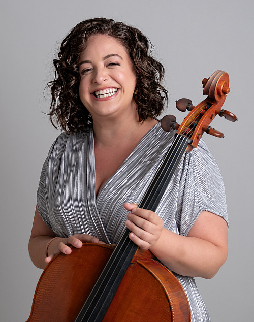 Cellist Gwen Krosnick