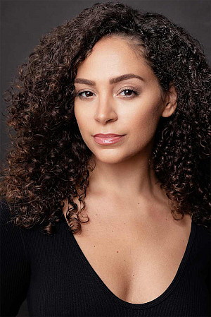 Tanairi Vazquez '10