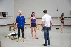 Student in the studio with choreographer Luca Veggetti