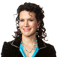 Susie Essman '77