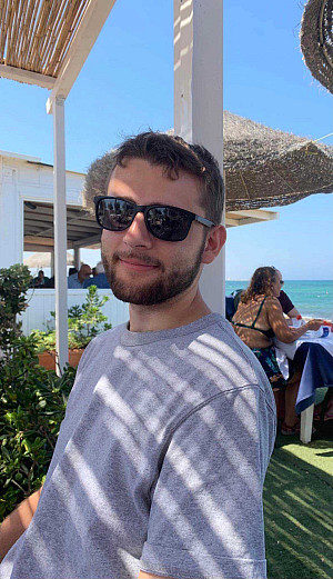Student Matt Vicari wearing sunglasses
