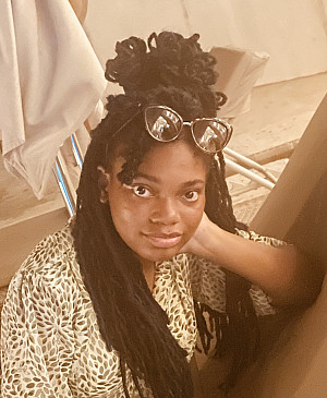 Mahalia Savage '28