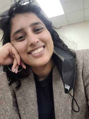 headshot of student Ayesha Rehman