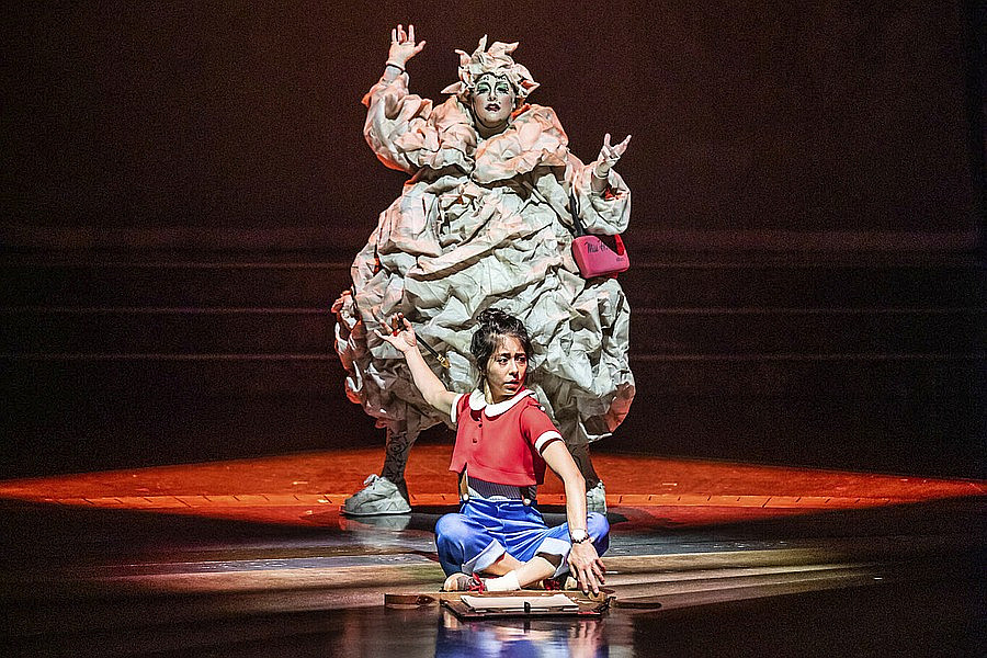 Emily Carragher '06 as Miss Hesitation in the Disney / Cirque du Soleil show Drawn to Life. (Photo: Courtesy of cirquedusoleil.com)