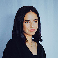 Victoria Warnken '12