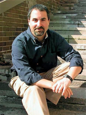 Dan Hanessian