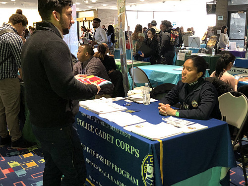 Job Fair 2019 011