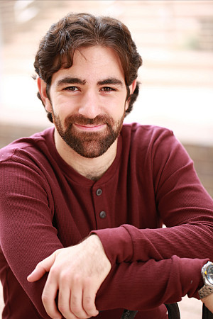 Allon Borenshtein headshot