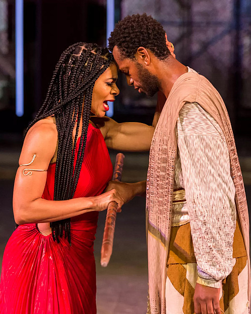    Andrea Patterson '05 as Helen and Eric Berryman as Memnon.     (Craig Schwartz/Craig Schwartz Photography) 