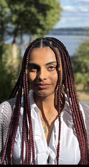 Kelsey_Monroe_headshot