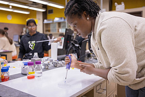 Students at work in the General Biology 1 Lab.
