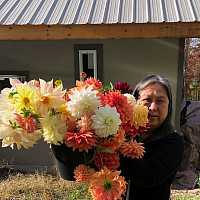 Chia-Li completed her internship with Sea Change Farm and Flower