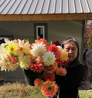 Chia-Li completed her internship with Sea Change Farm and Flower