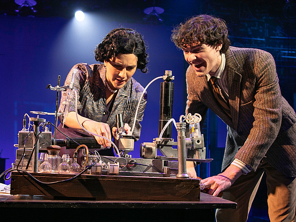 Double Helix (Raymond Gosling) at Bay Street Theater