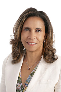 Kelly Jackson's Headshot